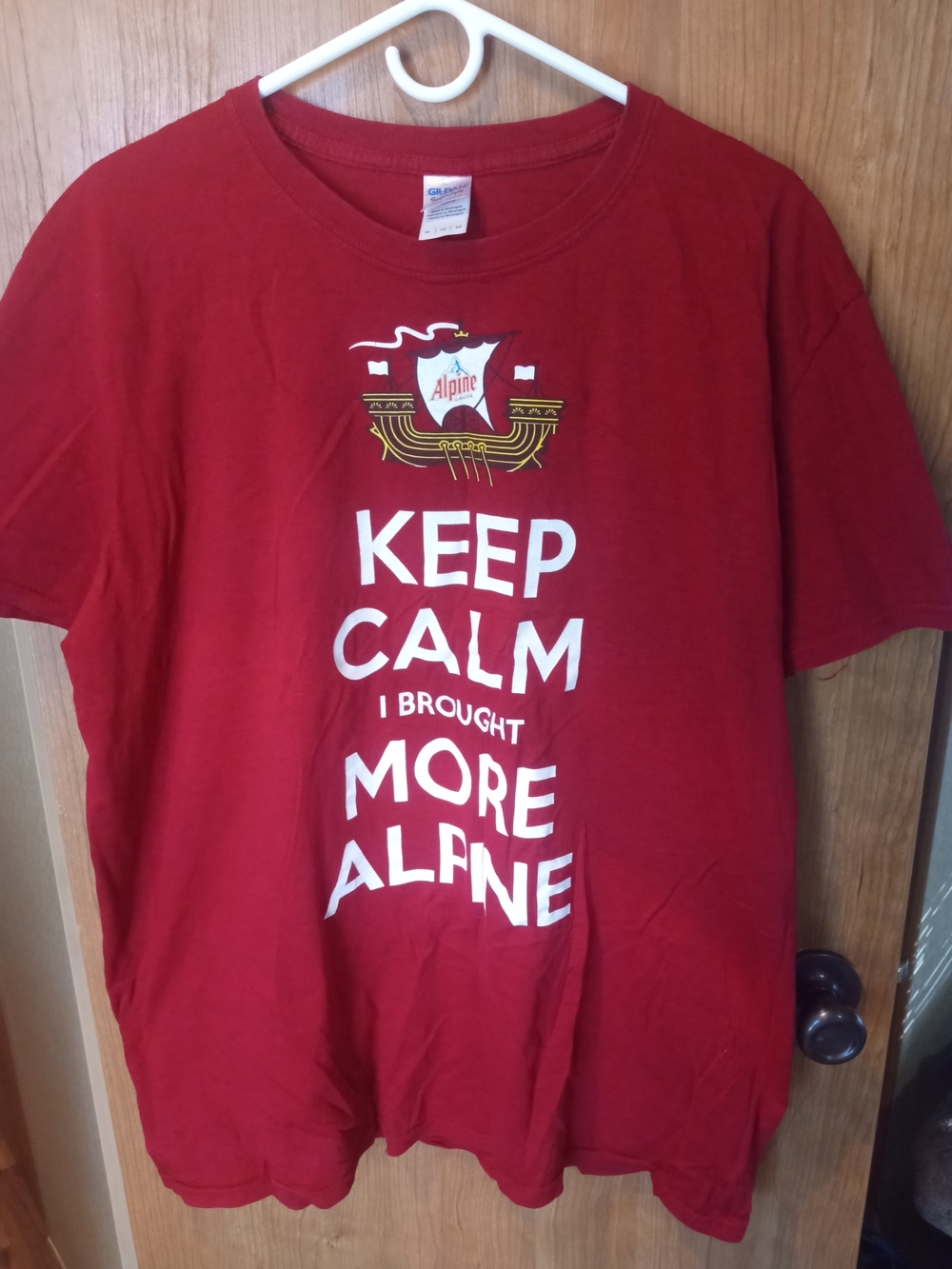 Gildan Red "Keep Calm" Alpine Graphic T-Shirt